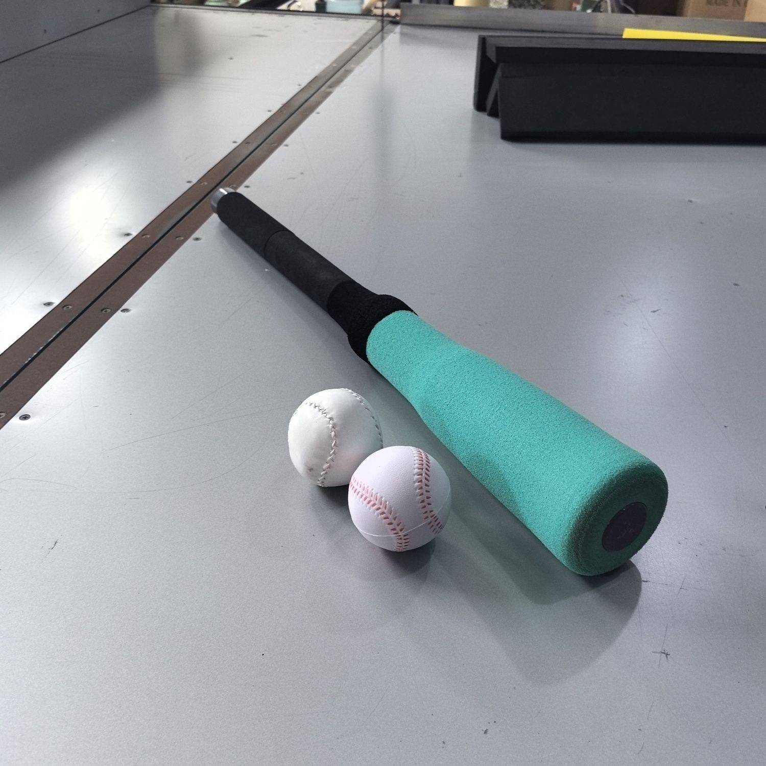 Mint green 50 cm long baseball stick to get 2 goals