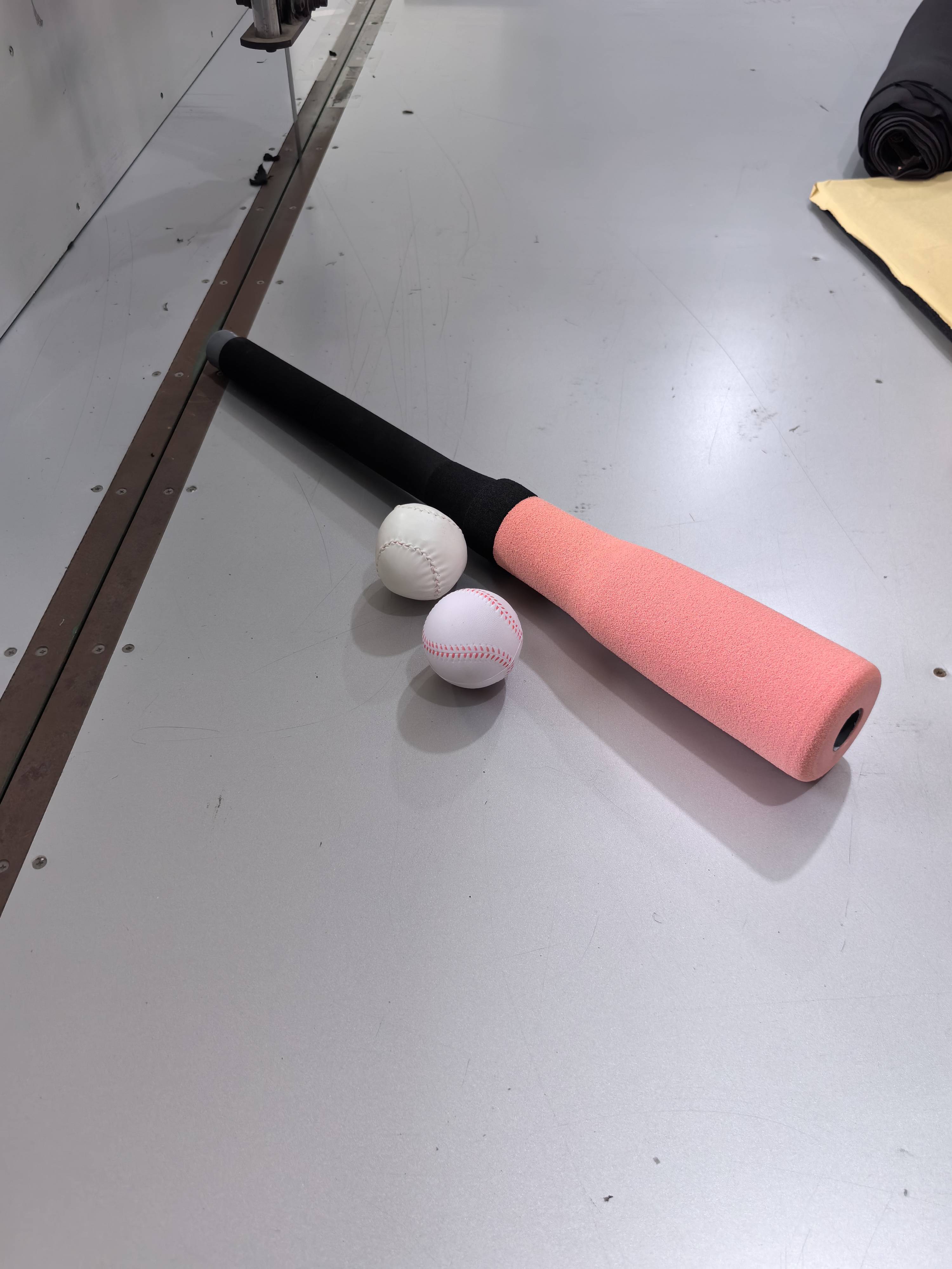 Pink pink 70 cm long baseball stick to get 2 goals