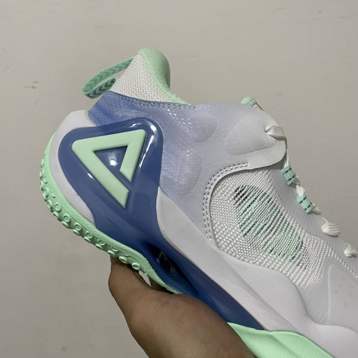 Peak Sound Explosion 2.0 Magic Technology Combat Basketball Shoes Guard Boots Micro Flaw Special Price