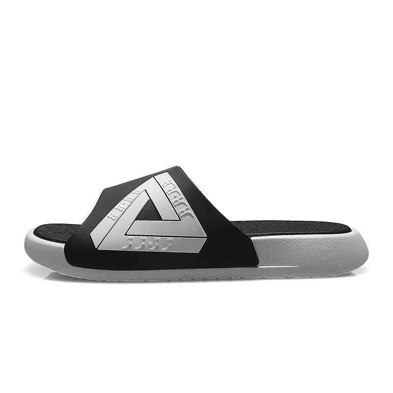 Slipper men's home attitude is a large triangle, female stepping on shit, wearing sports basketball beach vegetable dog characters sandals
