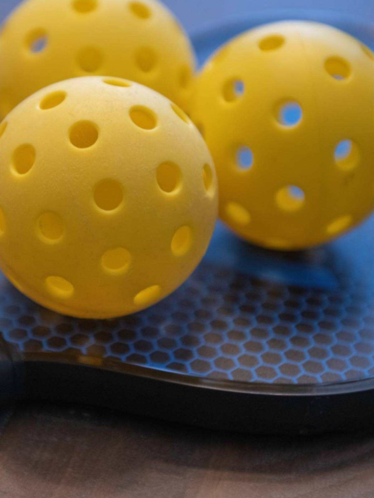 26 -hole indoor USAPA certification standard Pickleball 40 -hole outdoor game special cave ball