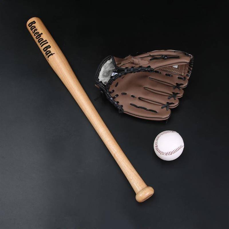 Adult suite oak stick with brown gloves