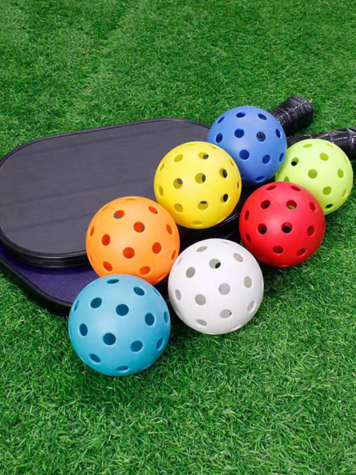 Night -bell ball pickleball indoor and outdoor ball 40 holes, 26 grams, 74mm solar energy storage set