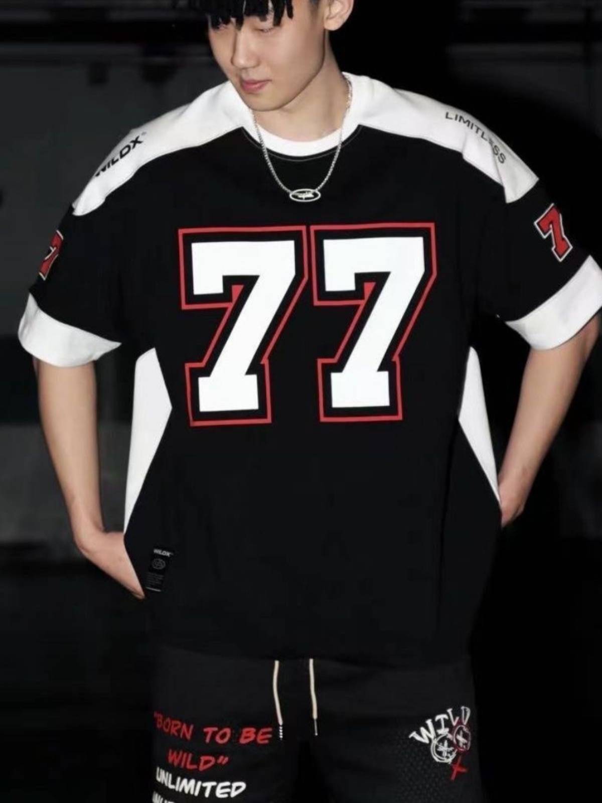 Increase the size of 300 pounds of American -style rugby sports short -sleeved T -shirt men's summer new stitching contrasting casual top