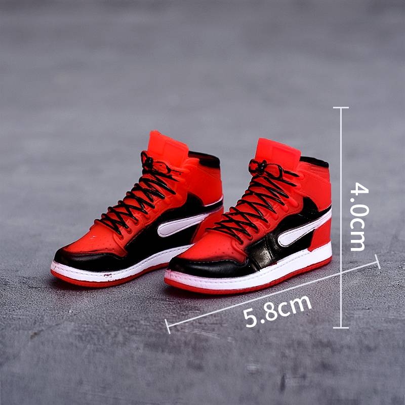 Milk gum sneakers black (10 pairs)