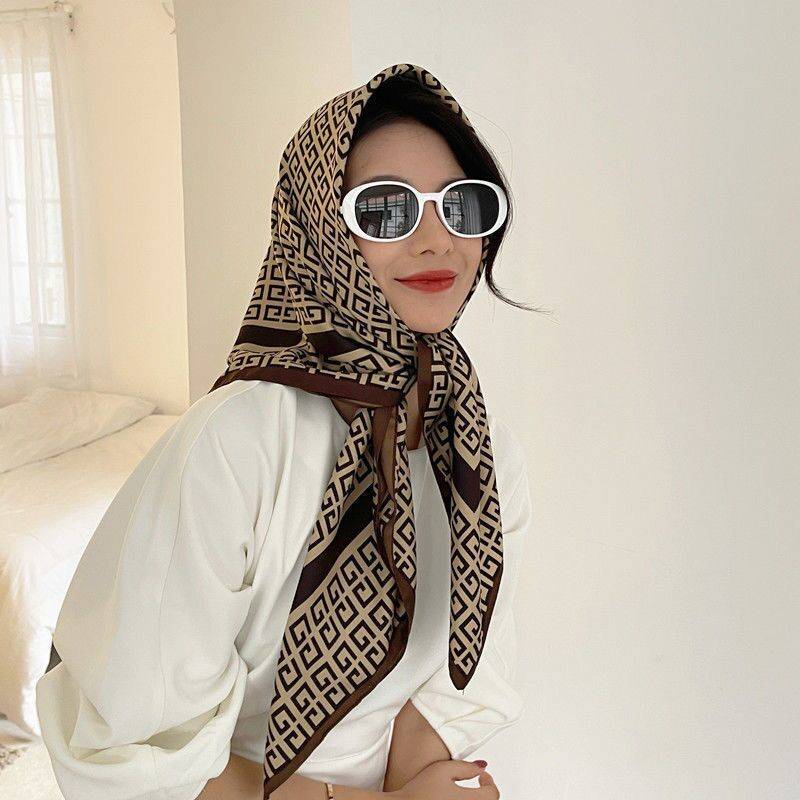 White oval glasses