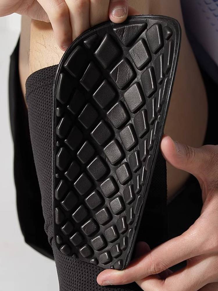 Professional high -quality football leg protection board adult children EVA foam carbon fiber -resistant abrasion and anti -collision leggings
