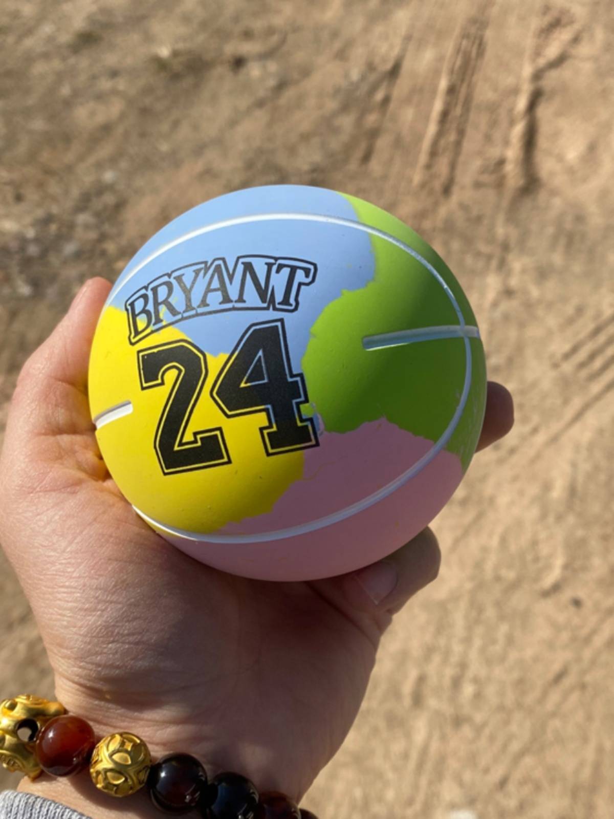 Large 9cm ultra -high elastic ball Rubber -free mini small basketball children's bouncing ball bombs to vent