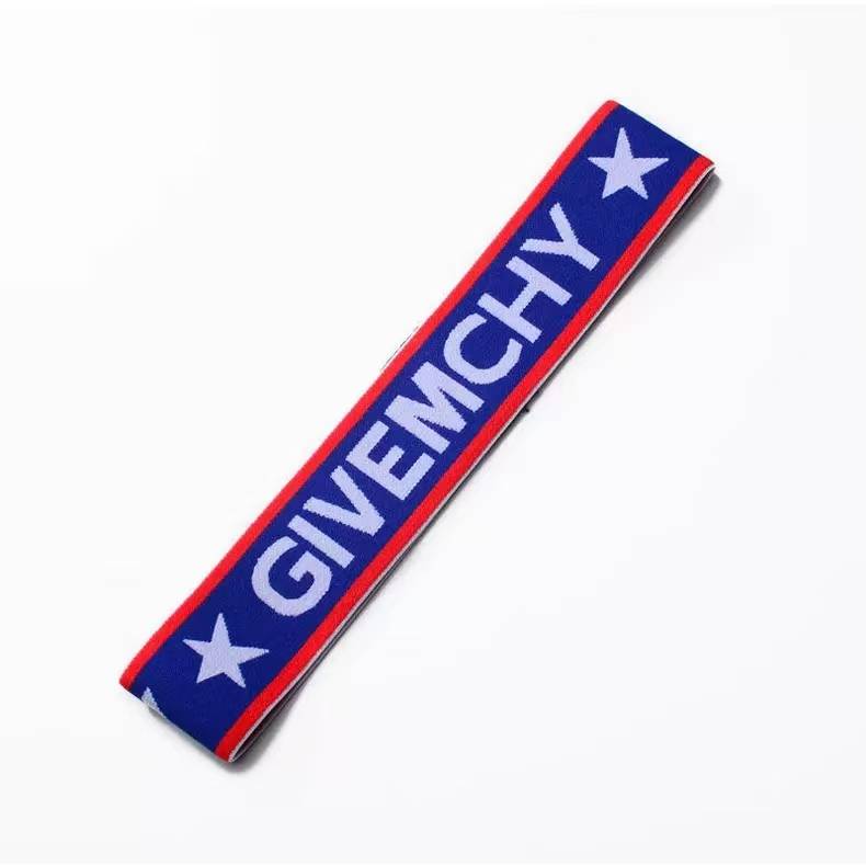 Two pieces of sports hair-Give blue background red edges