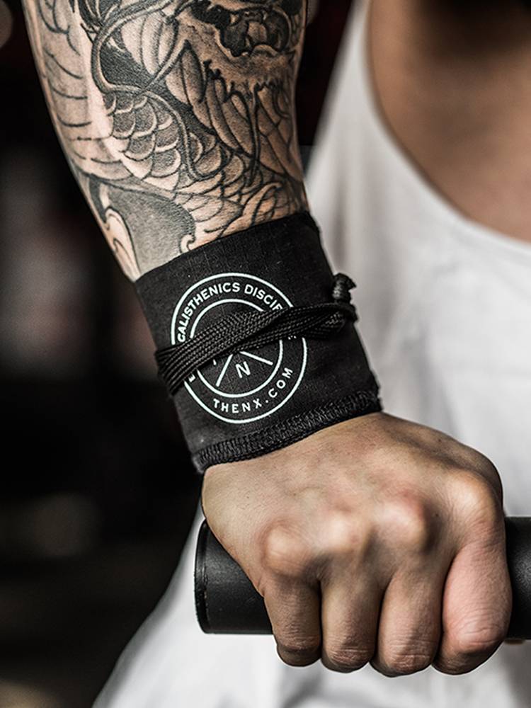 Crossfit Chris weightlifting gymnastics piercing lying tangled street fitness martial arts street dance tie wristband