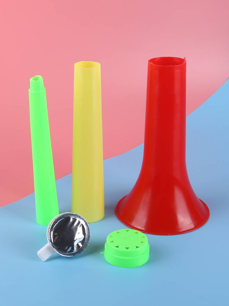 Three sections of large scaling plastic animated version horn fans speakers color speakers to cheer children floor stall toys