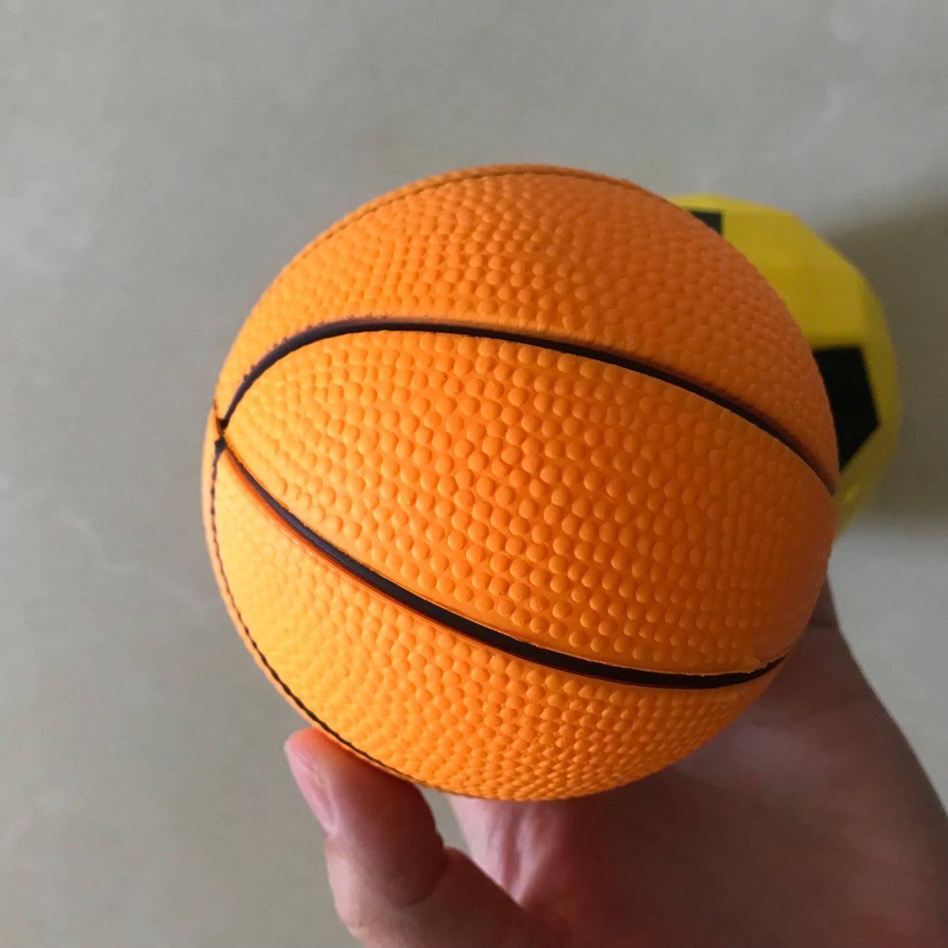 9 cm high elastic basketball 1