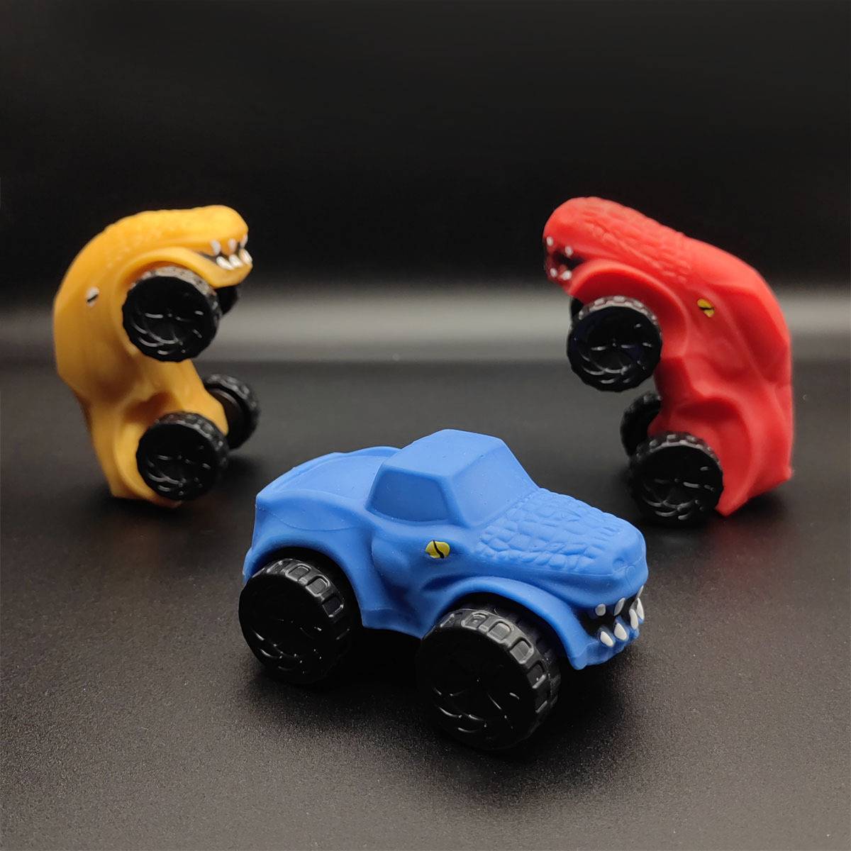 The depressive toy car pulls out the removable taxi pulls back slow, squeezing the band wheels