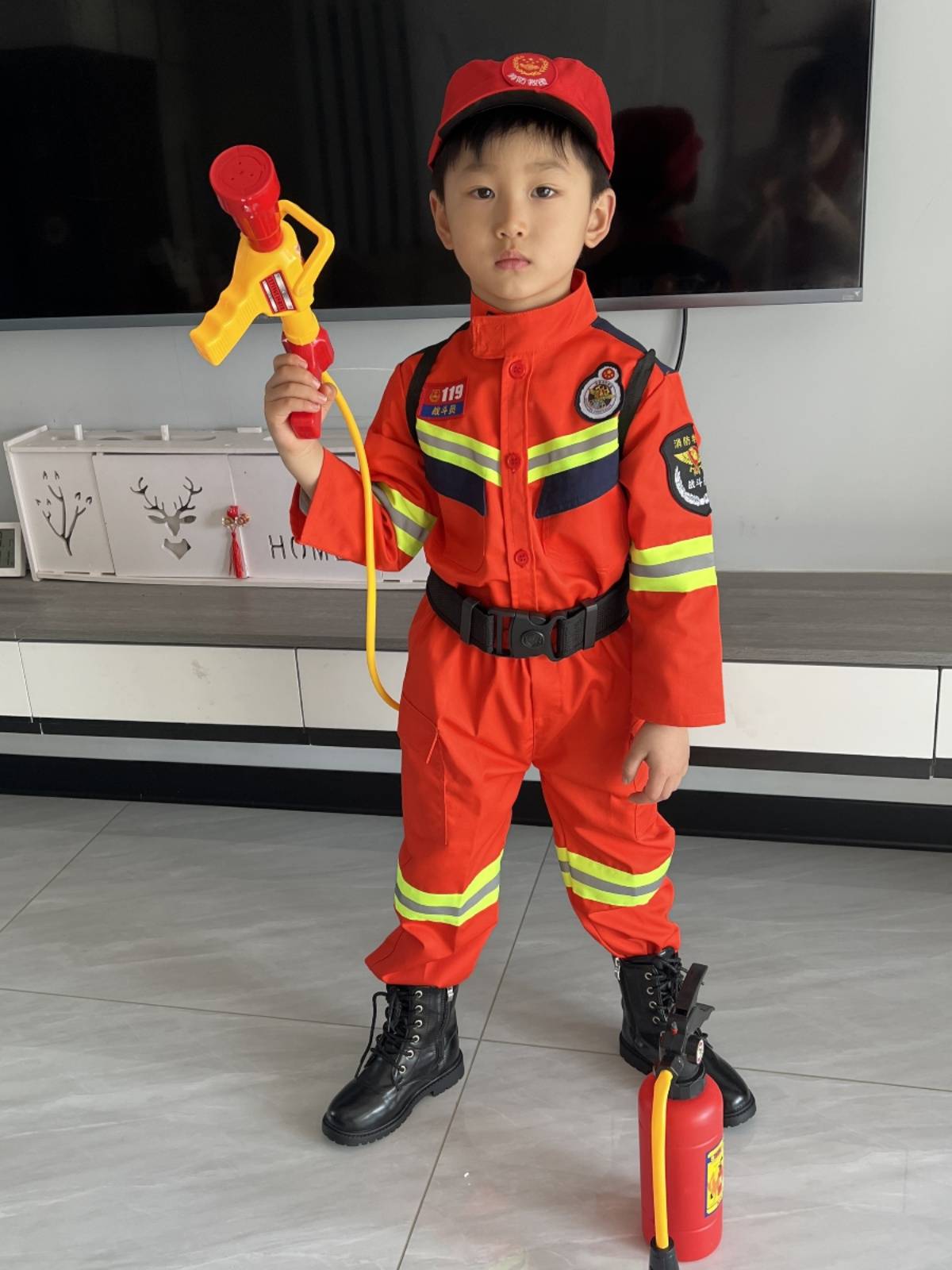 New children's firefighters clothing rescue rescue physical training set kindergarten fire props fireproof water guns