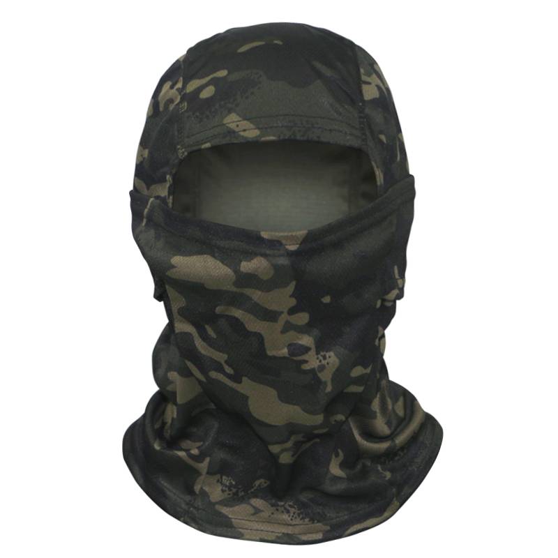 Scrambling tanning tanheads in a tactical disguise for raccoon-fisher hiking