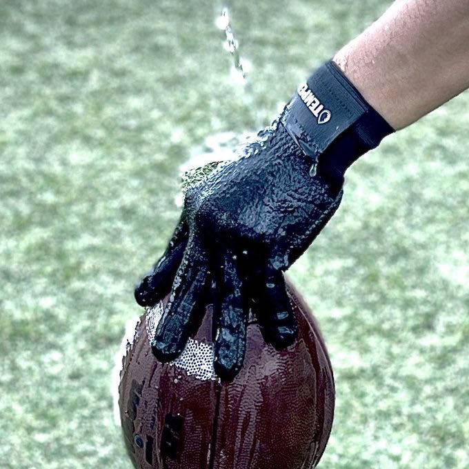 TEMPEST Rainy Black Technology Anti -slip American Rugby Gloves