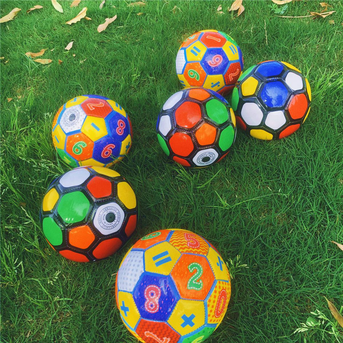 Children No. 2 small football puzzle number colorful kindergarten baby learning color inflatable toys environmentally friendly football