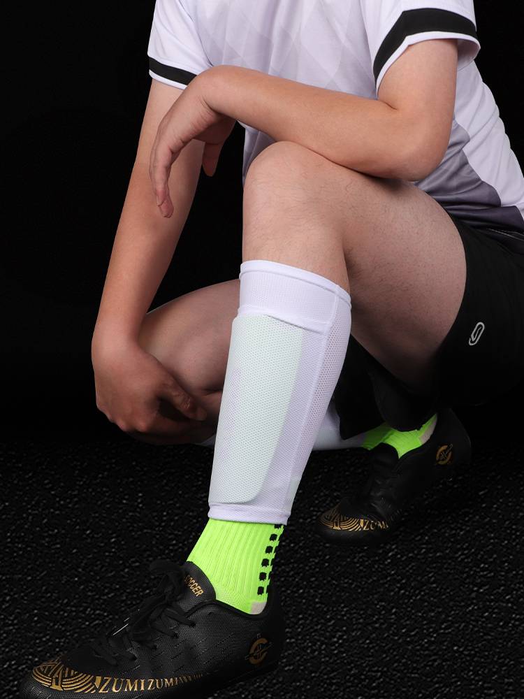 Football leg-protected stockings for calves and leg-fixed specialized protective gear for children with long-slided slids for autumn winter