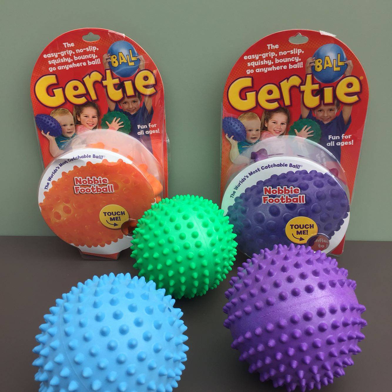 0-3 years old to go to Japan and other elastic leather ball football basketball football touch massage ball toys