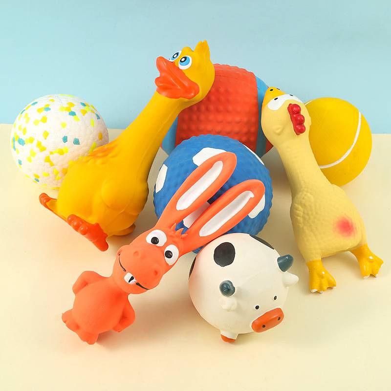 Dog latex vocal toy grinding teeth, biting bite, embarrassed rugby football small canine teddy training pet supplies