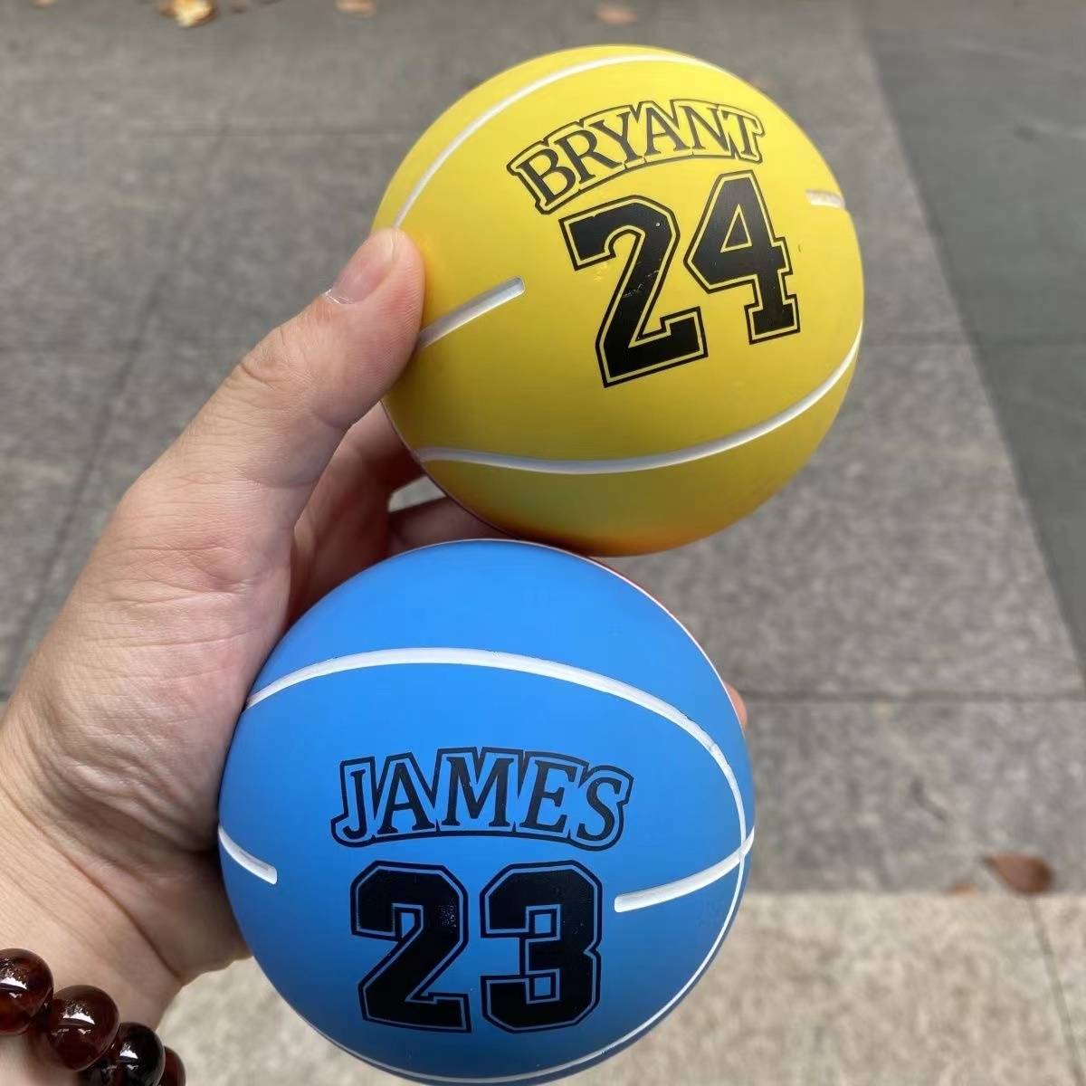 2 cm high -elastic ball color random pattern 2