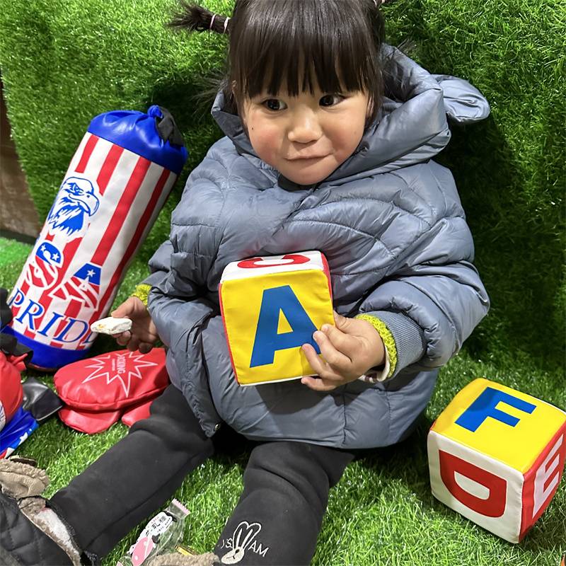 Kindergarten Early Education toy PU soft bag blue rug football letters box cartoon boxing bag is safe and painful
