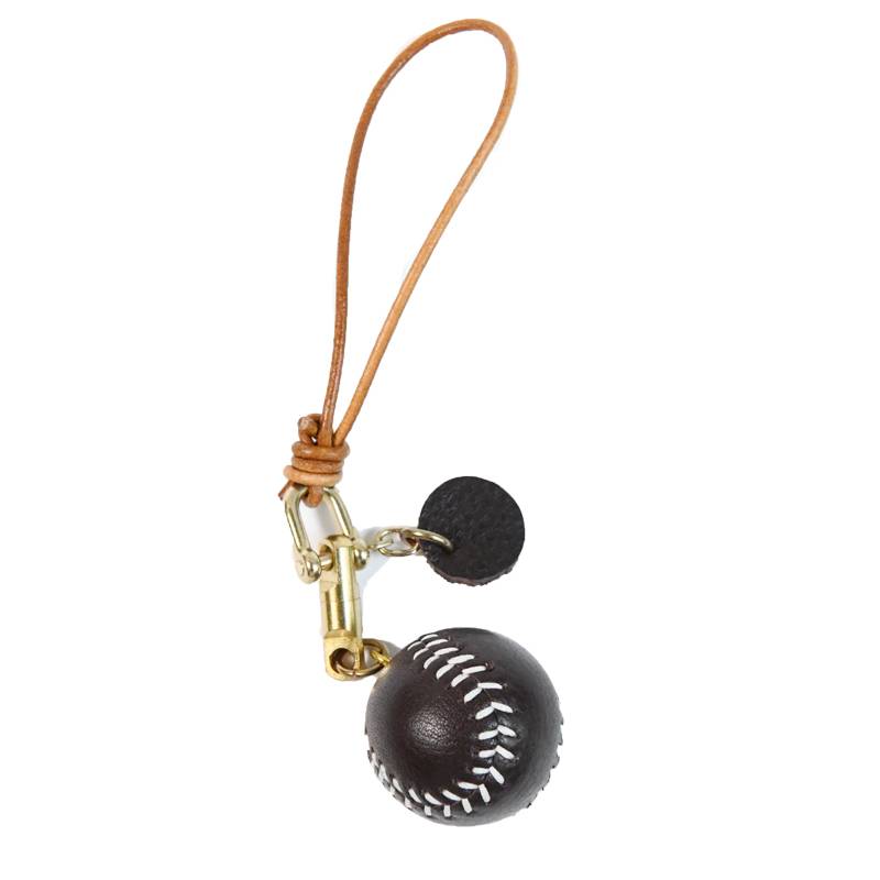Handmade cowhide small ball car key pendant leather baseball bag jewelry to send couple gifts with ball must be