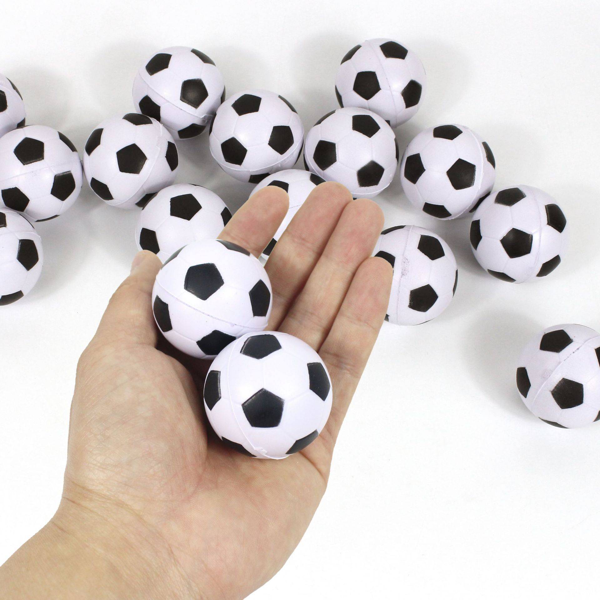 Hot selling 4cm solid ball footname net rugs football foam sponge children to decompress and vent toy