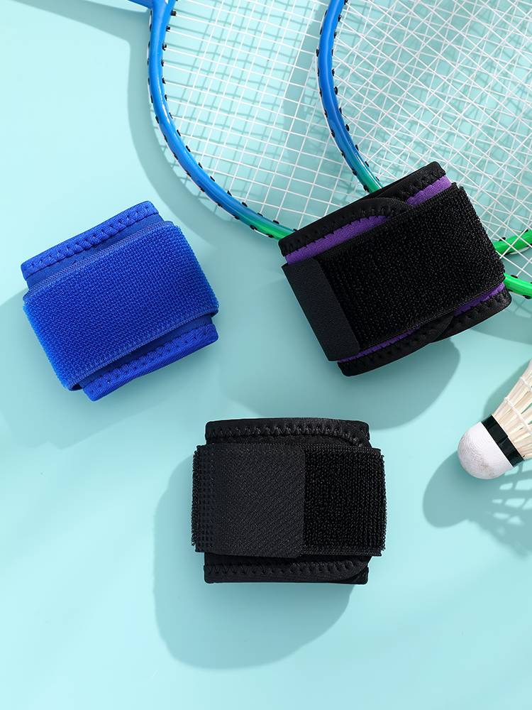 Fitness wrist male sports gear belligence helps to bring the wrist pain and sprains for power training special bandage pressurization