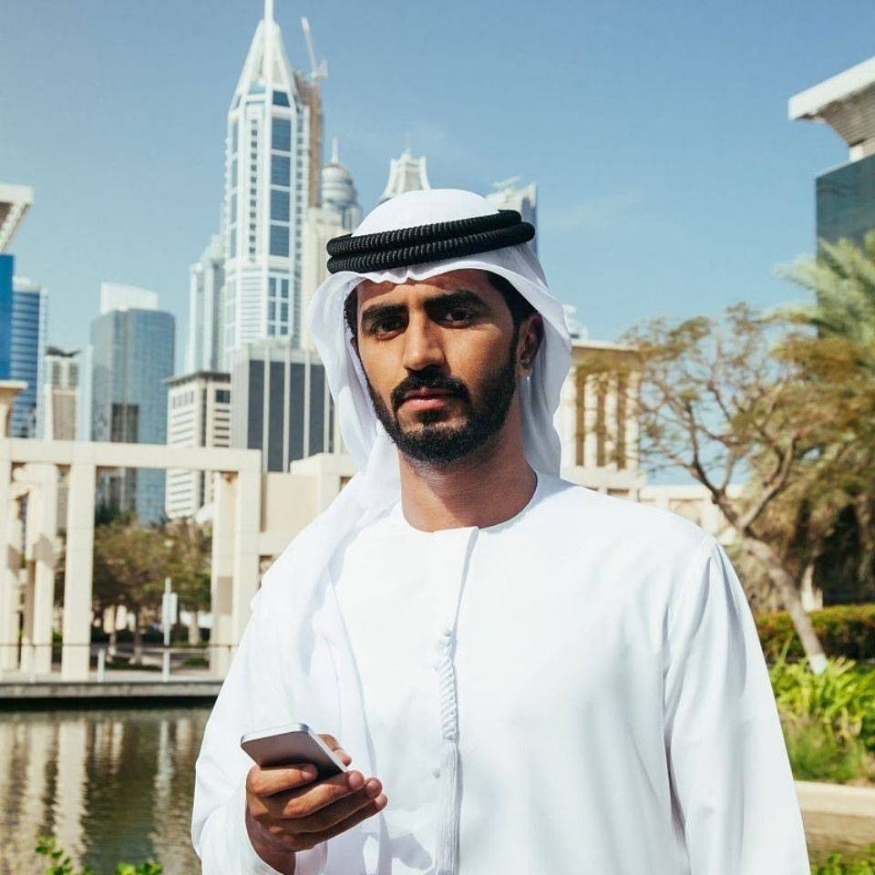 The Saudi Prince of Dubai Tourist, the male turban-proof Arab turban-covered Middle Eastern Afghan man