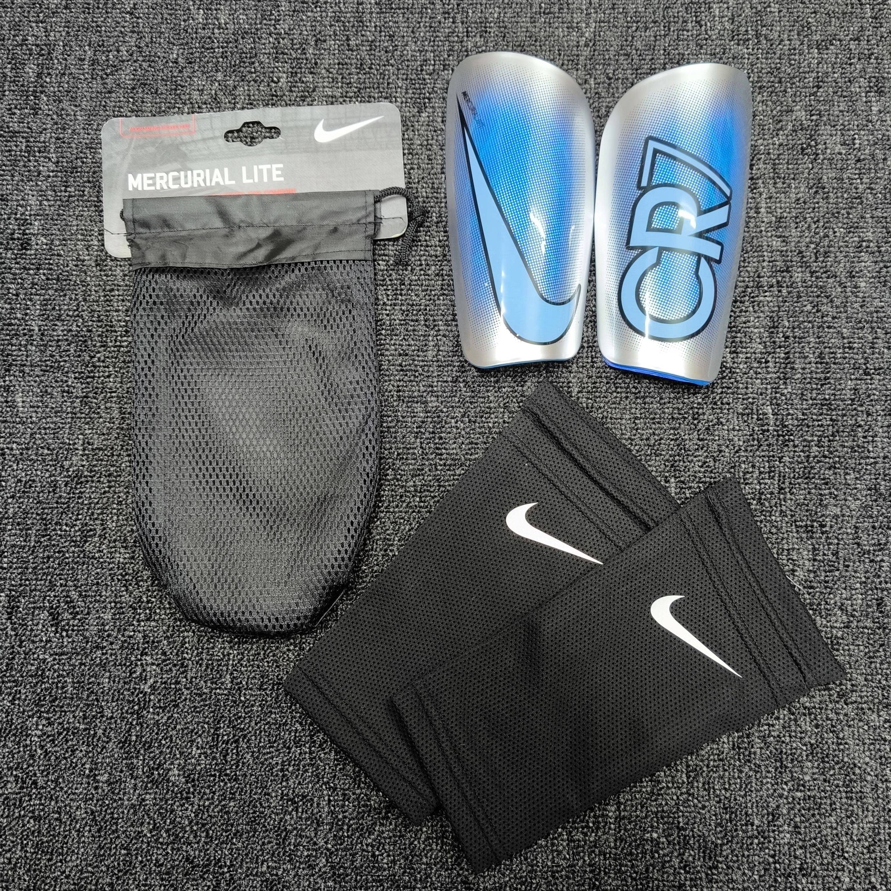 SOCCER-MASSIC CRO-SYLLABLES, PROFESSIONAL LEG-PROTECTIVE SOCKS