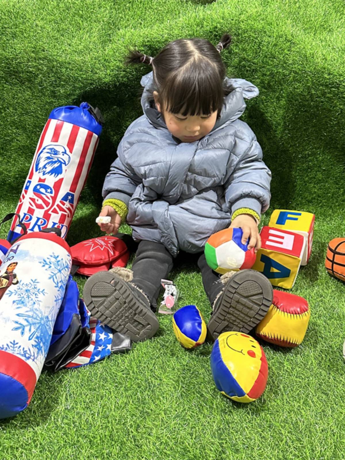 Kindergarten Early Education toy PU soft ball sponge ball digital letters box, rugby boxing bag without pain sandbags