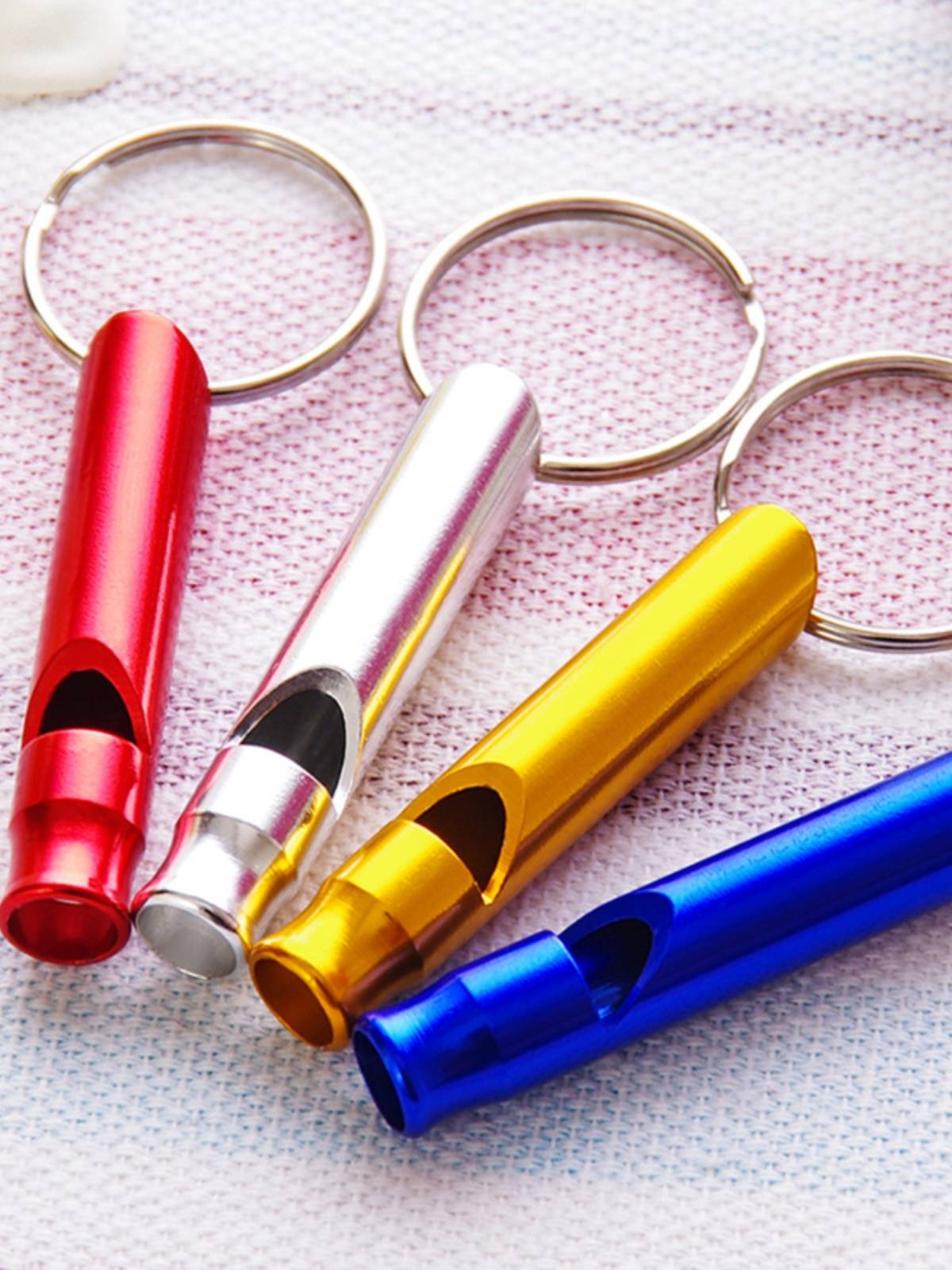 Outdoor Wildlife Seeking Life Port keychain Tourism Portable Life Training Toning Referee Referendum Children's High -frequency whistle