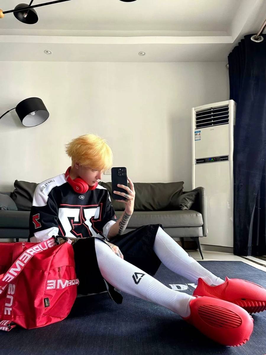 Extra 300 pounds of US -style heavy short -sleeved men's baseball ice clothes summer European and American tide brand football half -sleeved T -shirt