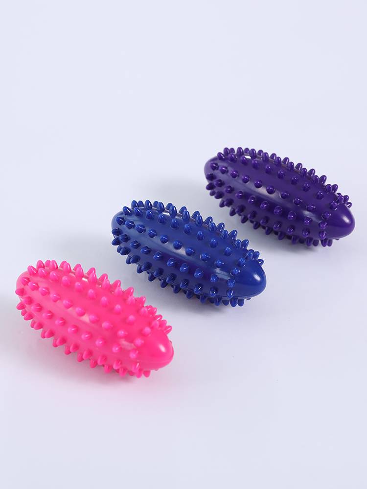 Massage the small rugby children's sense training tactile baby stab family rehabilitation equipment baby touch toy