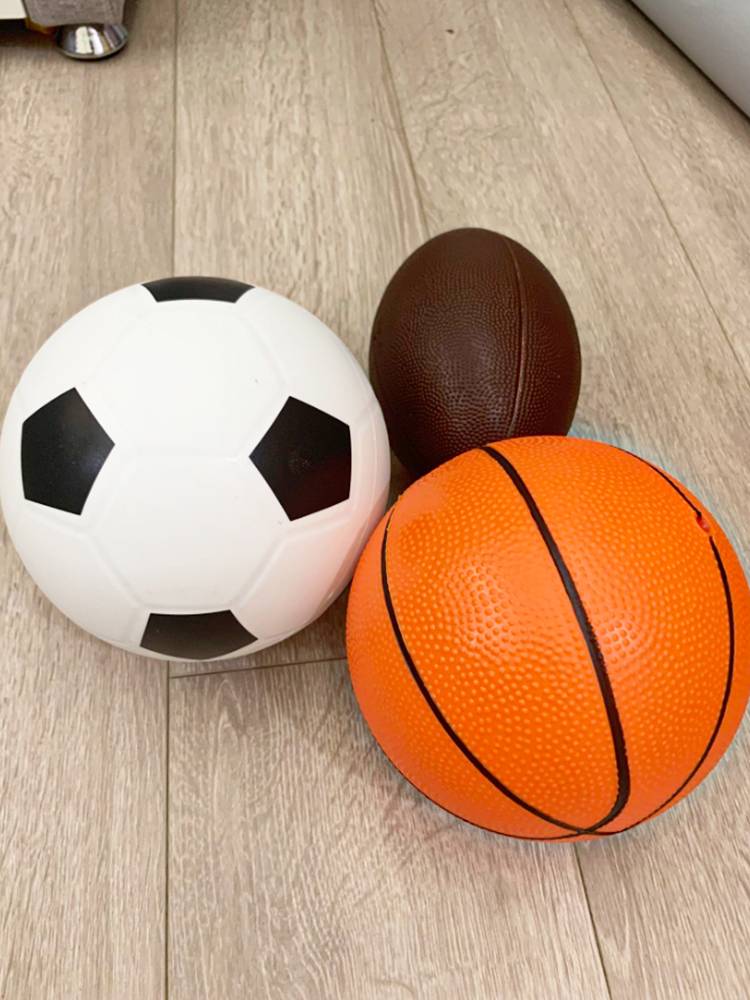 Inflatable ball children's toy leather ball -kwed garden hand -grabbed ball elastic shooting ball football football basketball 3 years old 7 years old