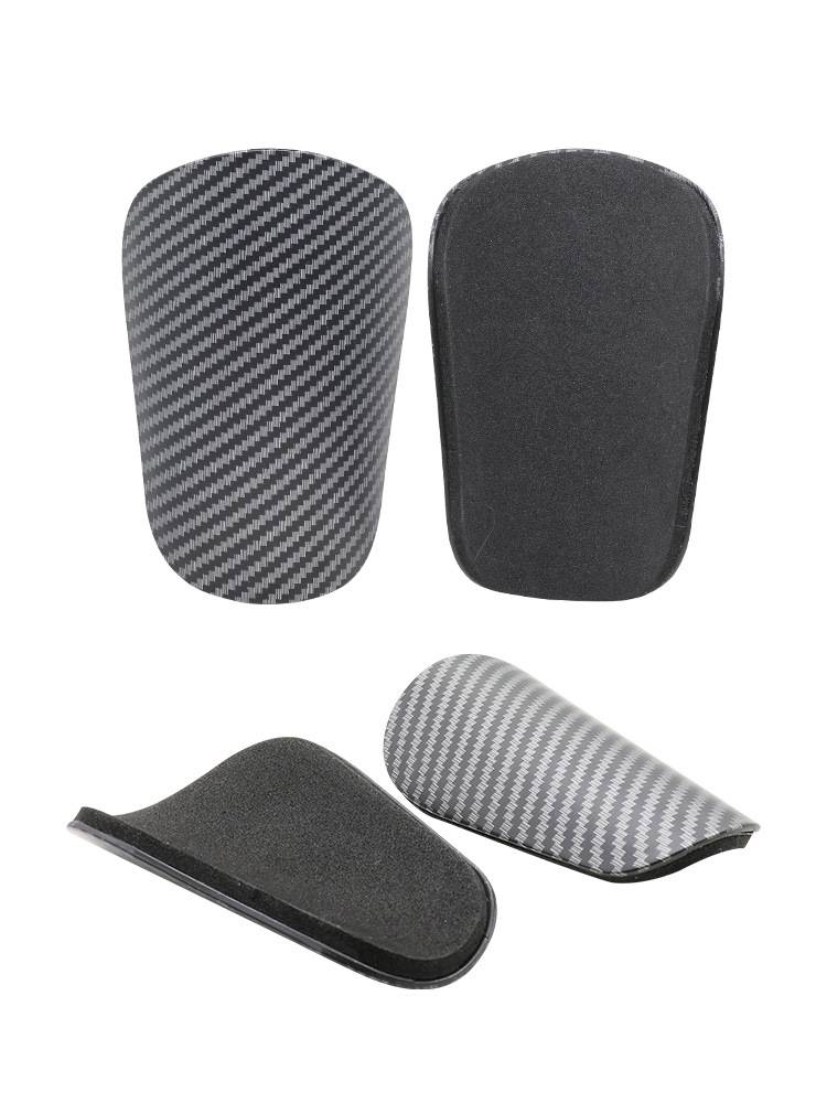 Professional adult football leg protection board children's model guard plate imitation carbon fiber mini ultra -light football protective calf plug