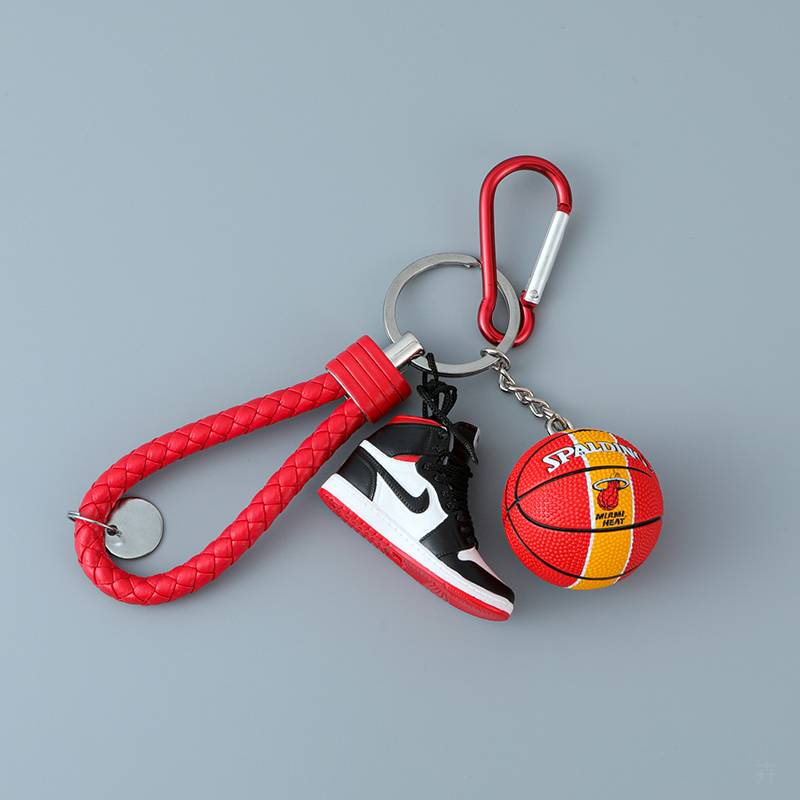 Siberin-Heat+red rope+black and white shoes+red buckle