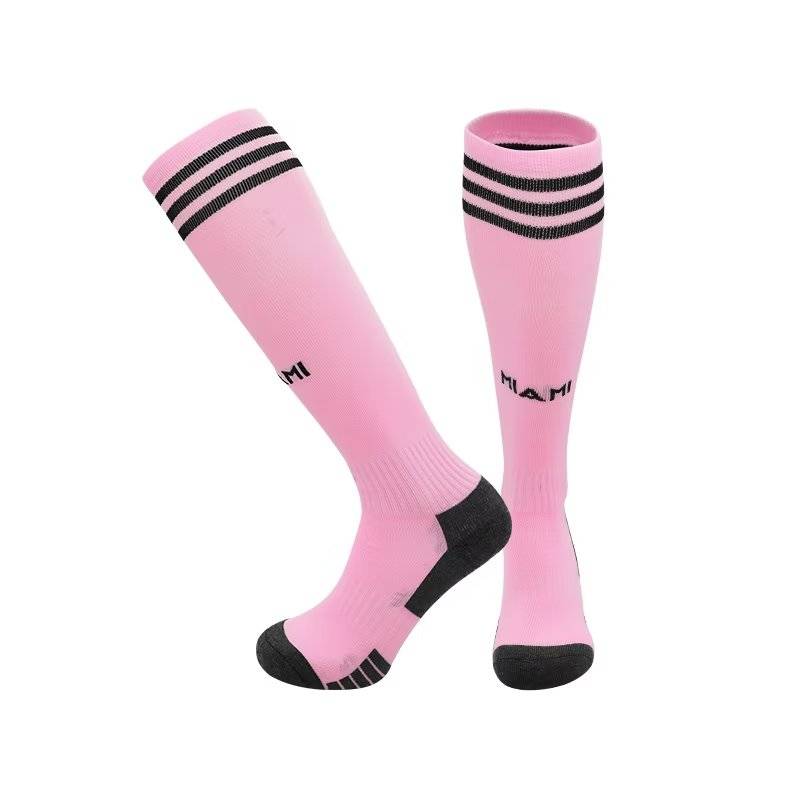 Acenna Liverpool's hot tweaked Chelsea Bottom Socks at the main football sock in Miami