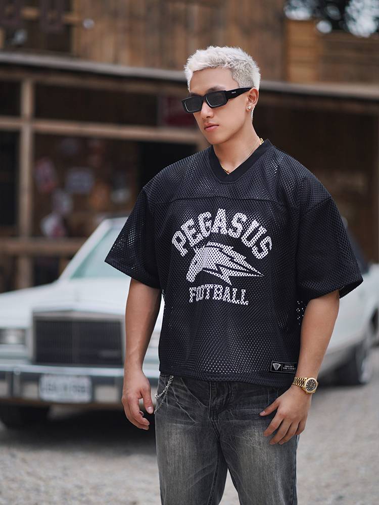 OOTC American retro street sports Pegasus print double -layer mesh eyeball hood jacket T -shirt short -sleeved round neck