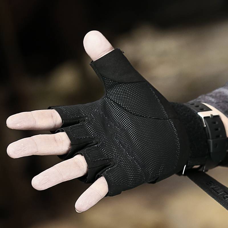 Outdoor exercise semi -finger gloves men's air -breathable wear -resistant protection tactical gloves non -slip ride gloves full finger