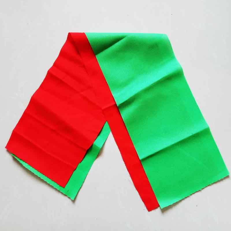 New car pick -up, Ping An color bars rear reflector color ribbon red transport red and green cloth decorative cloth strips