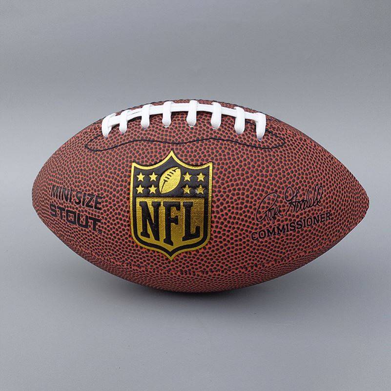 Camel Brown Golden Shield No. 3 ball