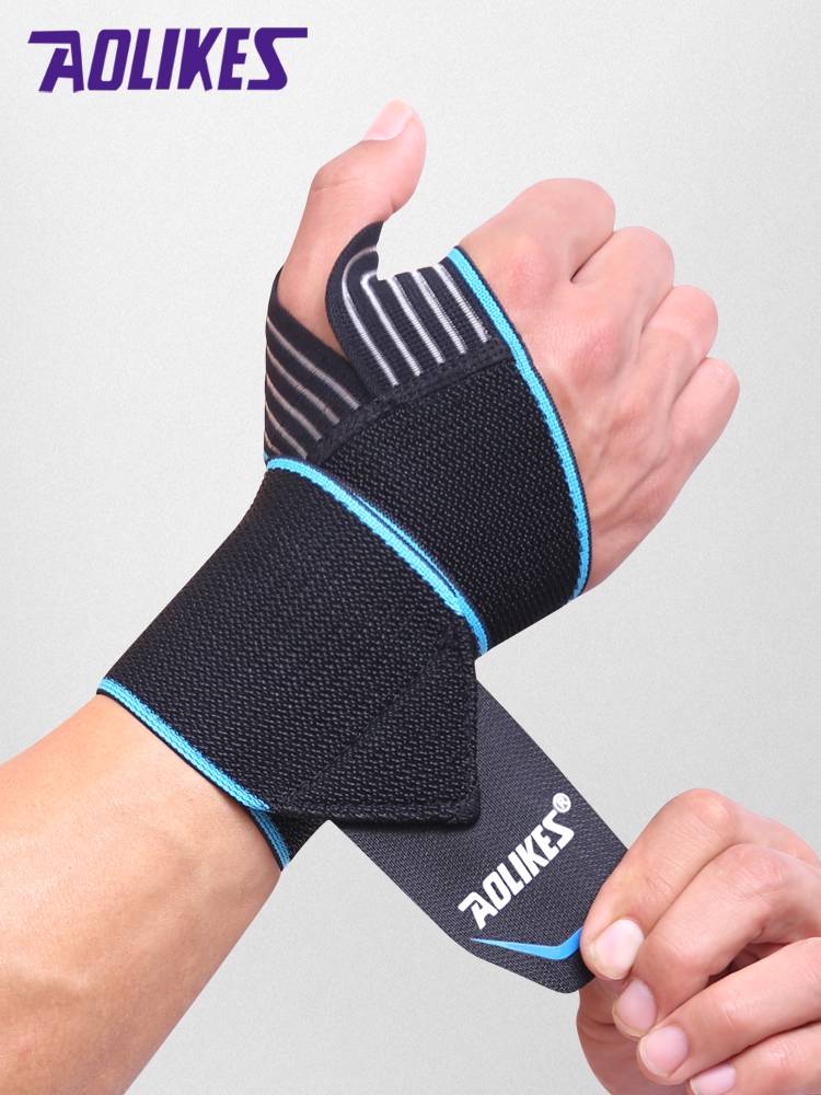 Sporting wrists, hand-and-hand bandages, gym and volleyball protection force training for men and women with heavy wrists