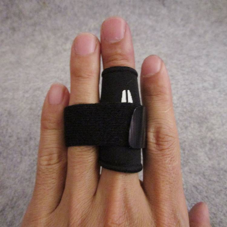 Basketball volleyball tie finger cover protective finger dislocation Cry Owen James disposable protective gear