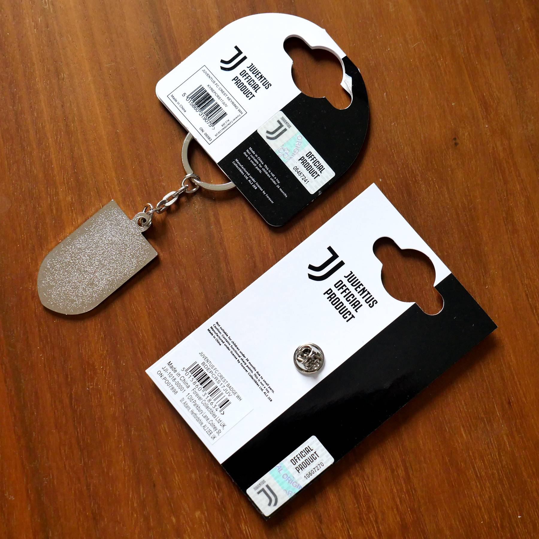 Juventus official authentic football peripheral fans products souvenirs team logo C Ronal key buckle badge pendant