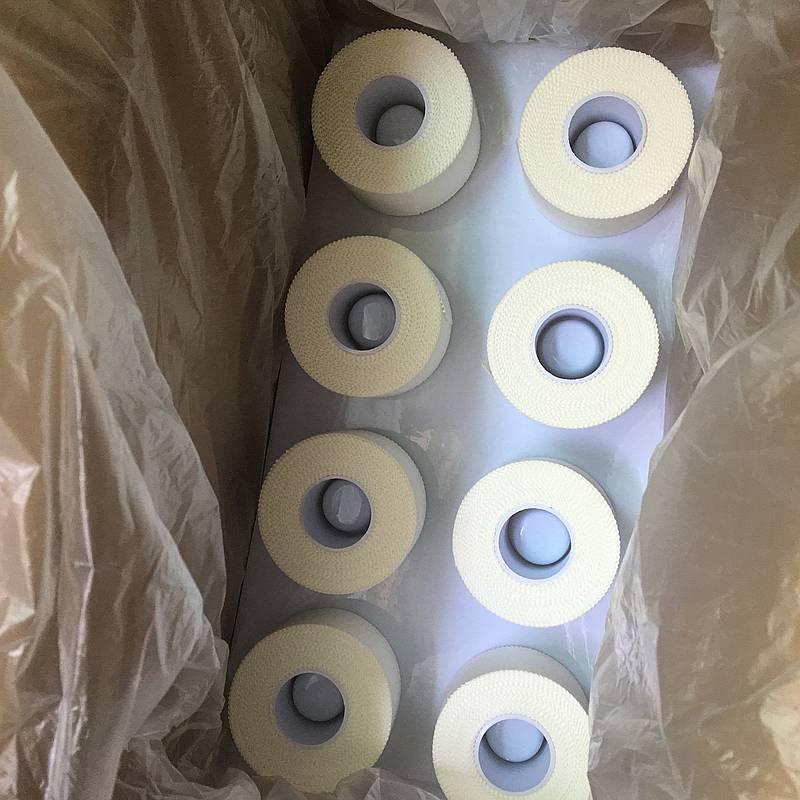 Sports tape, bandages, white patches, all-tamper, duct tape, bouquets, volleyball fingers, various specifications