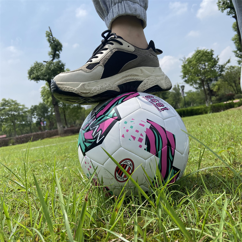 professional -grade foot feel comfortable adult children's competition training No. 5 football kick -resistant wear resistance football
