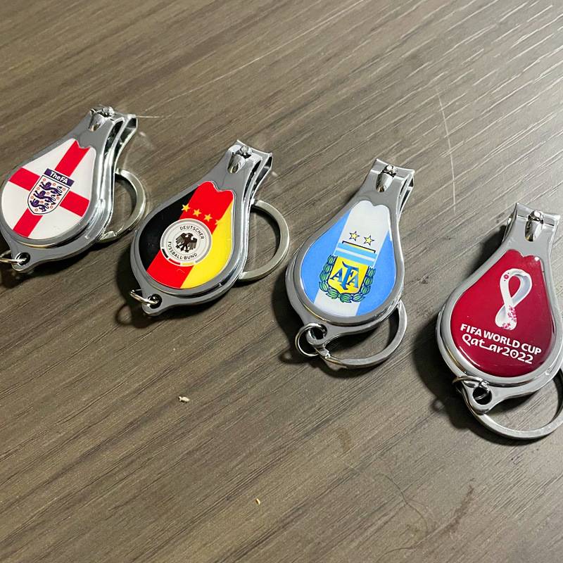 2022 World Cup Small Jewelry Bar KTV Nailing Knife Knife Football Follower Products Memorial Barcuffs