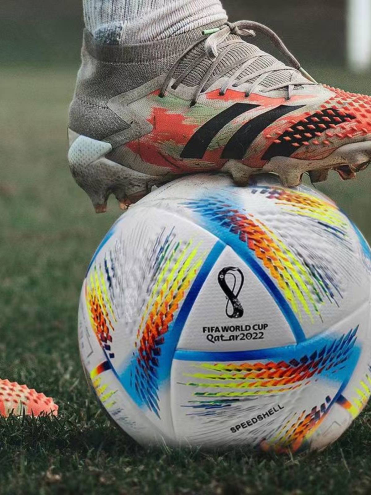 2022 Qatar World Cup to commemorate the same model upgrade thickened thermal adhesion seamless football primary and secondary schools